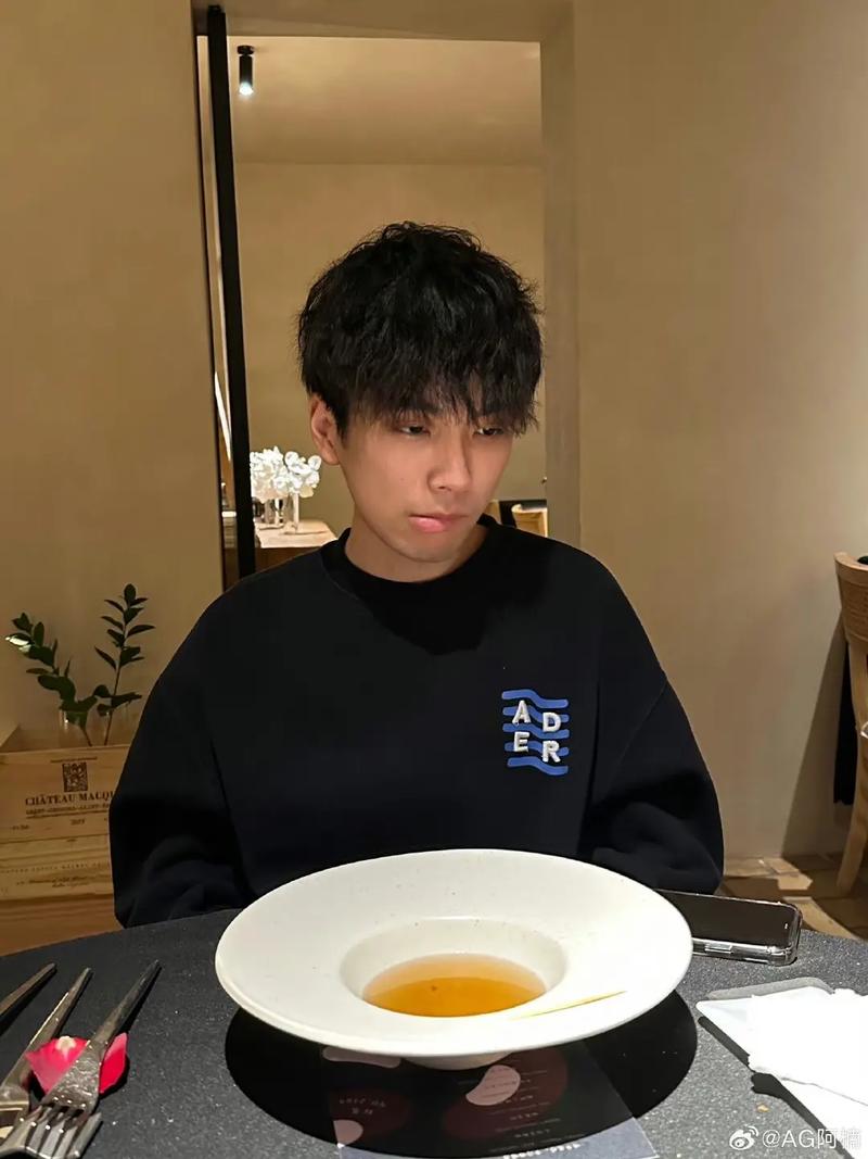 王者荣耀龙珠kpl?王者荣耀龙珠小峰?-第2张图片-王者荣耀资讯站_攻略_背景故事_玩法 王者荣耀龙珠kpl?王者荣耀龙珠小峰?-第2张图片-王者荣耀资讯站_攻略_背景故事_玩法